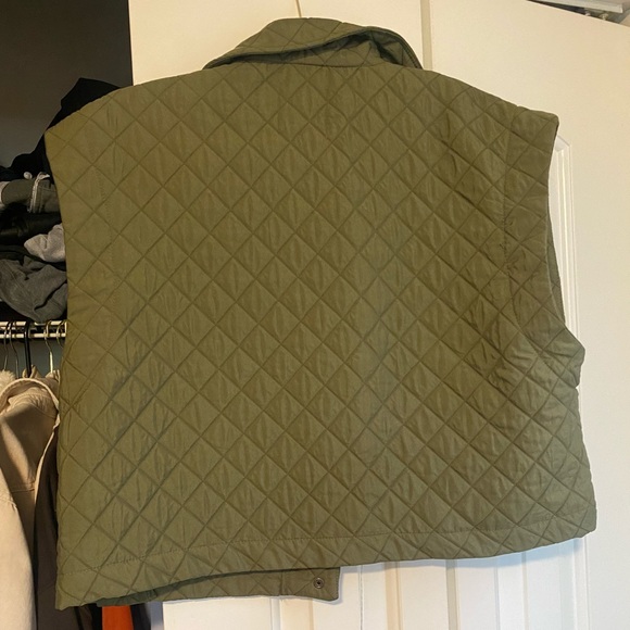 Green Zara vest - Picture 2 of 2